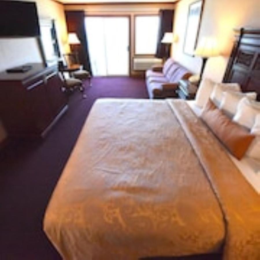 汉密尔顿精选海滨汽车旅馆 麦基诺城 外观 照片